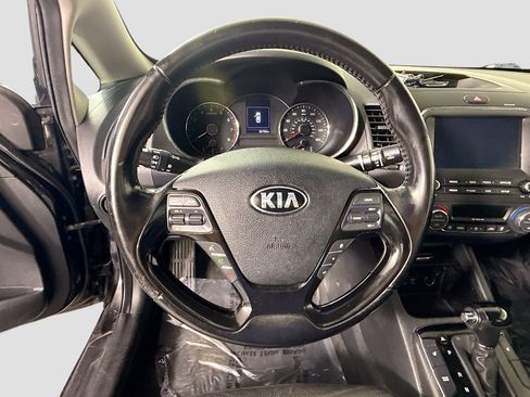 Used 2017 Kia Forte EX image 13