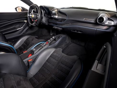 Certified 2022 Ferrari F8 Tributo RWD image 54