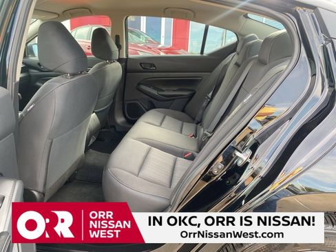 Used 2024 Nissan Altima 2.5 SV image 16