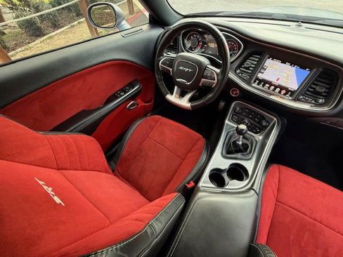 Used 2015 Dodge Challenger SRT w/ Technology Group image 35