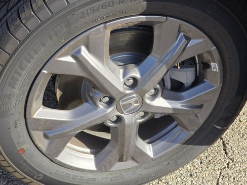 New 2026 Honda HR-V LX image 11