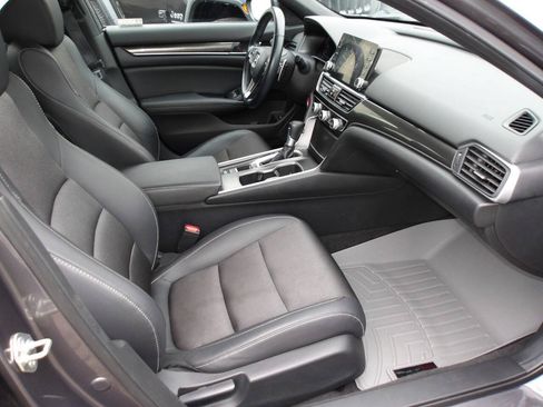 Used 2019 Honda Accord Sport image 28