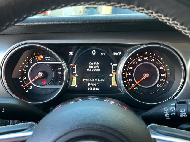 Used 2018 Jeep Wrangler Unlimited Sahara AWD/4WD image 19