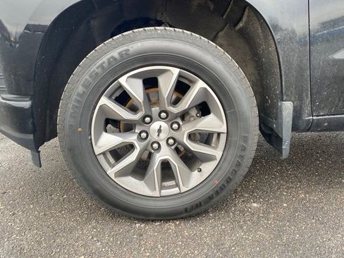 Certified 2019 Chevrolet Silverado 1500 RST image 23