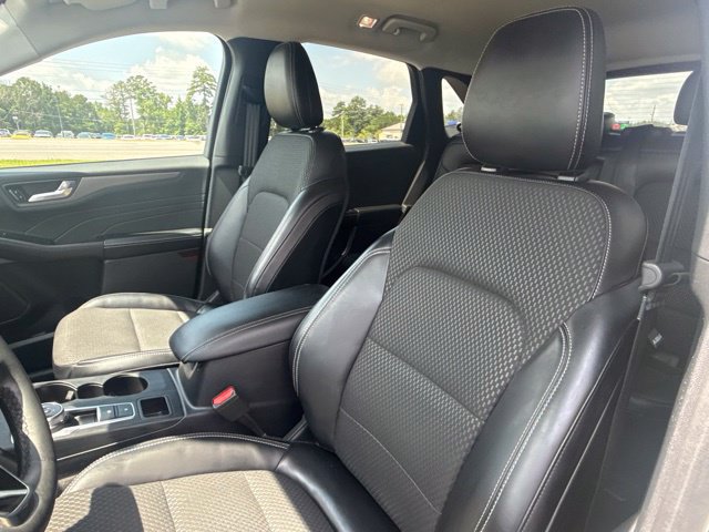 Used 2023 Ford Escape SE FWD image 18