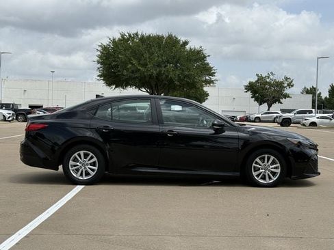 Used 2025 Toyota Camry LE FWD image 3