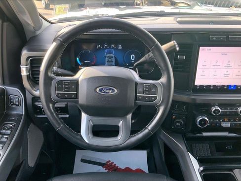 Used 2023 Ford F350 Lariat w/ Chrome Package image 5