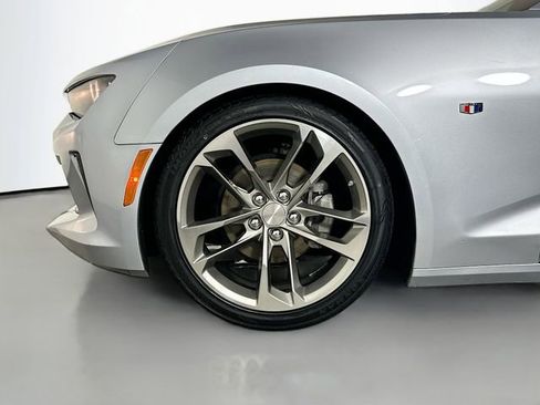Used 2018 Chevrolet Camaro LT image 28
