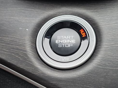 New 2025 Jeep Grand Cherokee Limited w/ MOPAR Finishing Package image 13