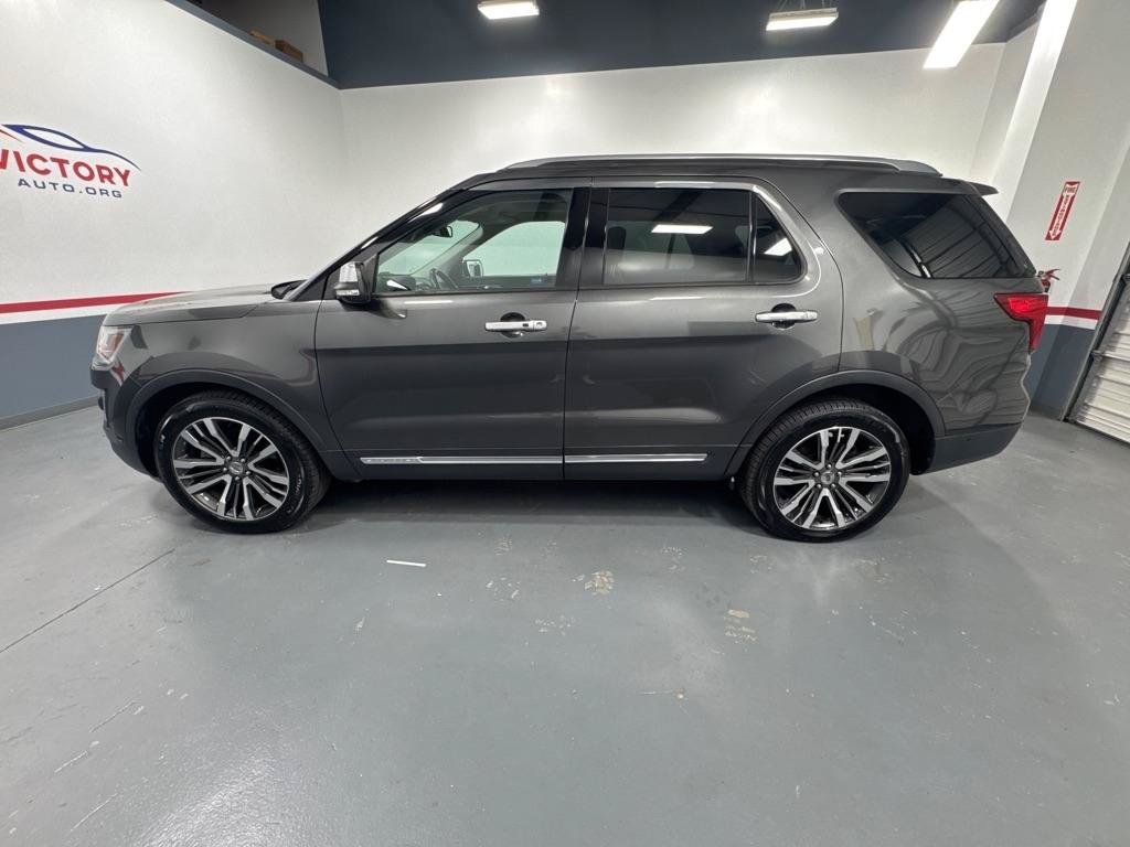 Used 2017 Ford Explorer Platinum AWD/4WD image 5