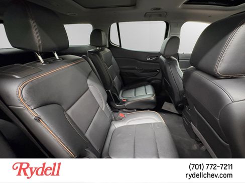 Used 2021 GMC Acadia AT4 w/ Technology Package AWD/4WD image 18