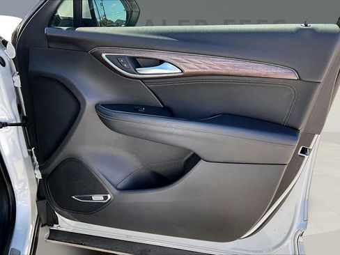 Used 2021 Buick Envision Avenir image 28