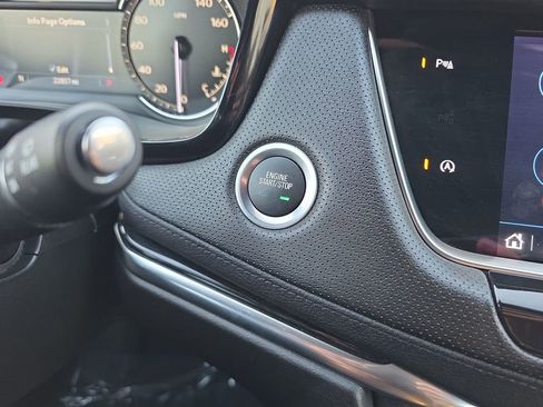 Used 2025 Cadillac XT5 Premium Luxury image 17