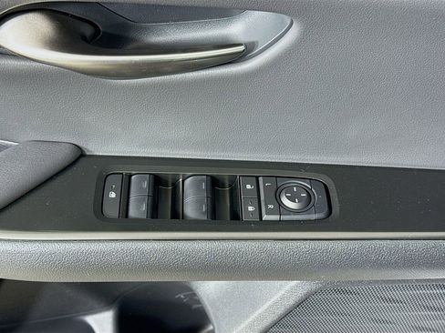 New 2025 Lexus UX 300h FWD image 20