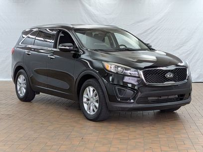 Used 2016 Kia Sorento LX w/ LX Convenience Package