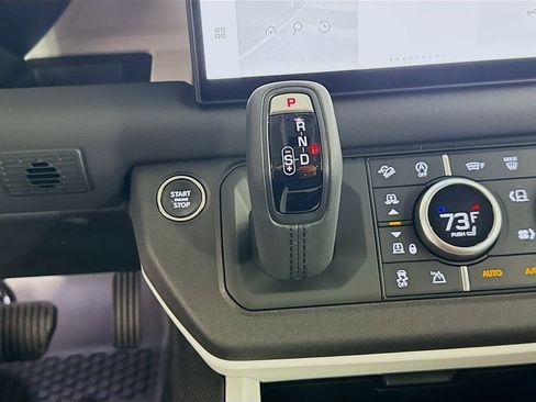 Used 2025 Land Rover Defender 110 S AWD/4WD image 15