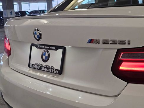 Used 2015 BMW M235i Coupe image 7