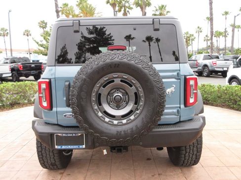 Used 2022 Ford Bronco Everglades AWD/4WD image 3