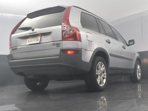 Used 2004 Volvo XC90 2.5T AWD/4WD image 21