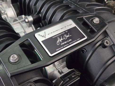Used 2025 Chevrolet Corvette Z06 RWD image 35