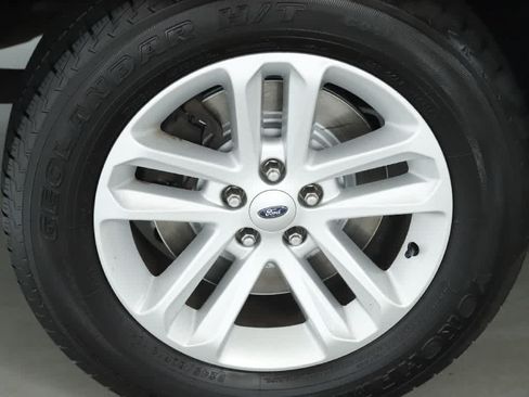 Used 2013 Ford Explorer XLT AWD/4WD image 12
