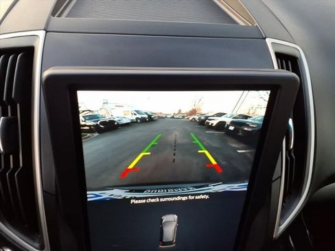 Used 2024 Ford Edge SEL image 25