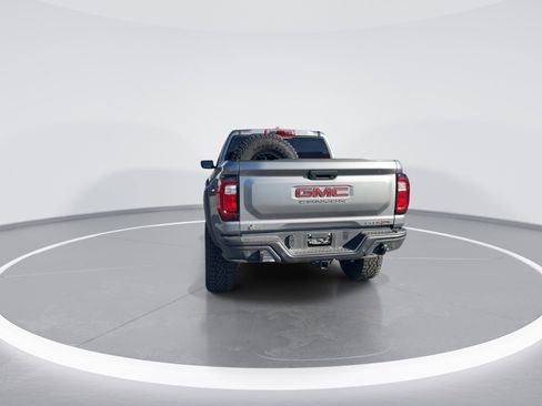 Used 2024 GMC Canyon AT4X w/ AT4X AEV Edition image 8