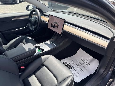 Used 2023 Tesla Model 3 Standard Range RWD image 29