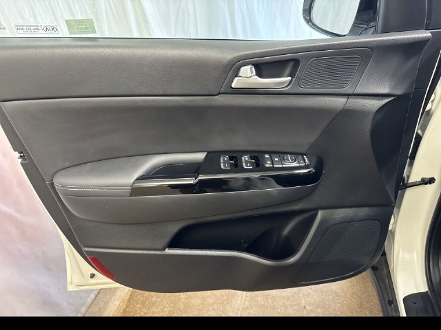Used 2022 Kia Sportage EX AWD/4WD image 21