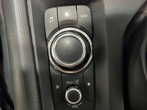 Used 2016 MAZDA MX-5 Miata Grand Touring RWD image 19