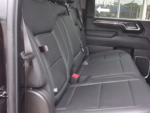 Used 2025 Chevrolet Silverado 2500 LTZ w/ Z71 Chrome Sport Edition AWD/4WD image 31