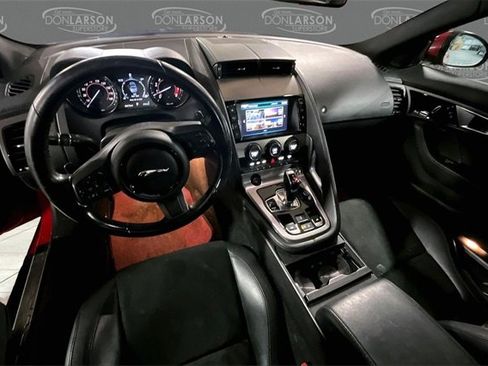 Used 2017 Jaguar F-TYPE Premium image 18