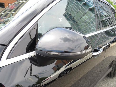 Used 2026 Mercedes-Benz GLC 350e 4MATIC image 28