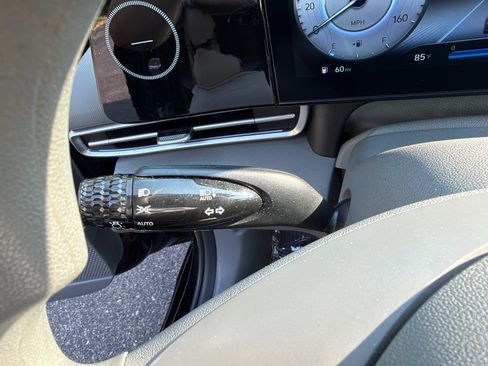 Used 2024 Hyundai Elantra SEL FWD image 30