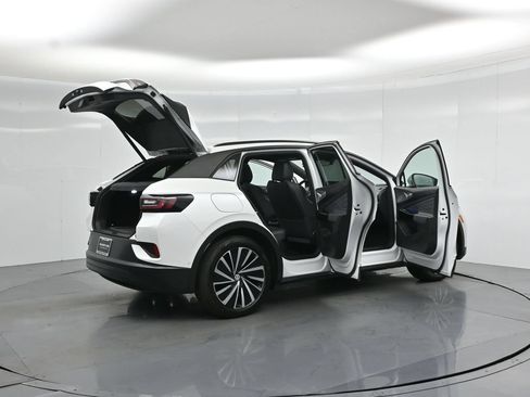 Used 2024 Volkswagen ID.4 S RWD image 6