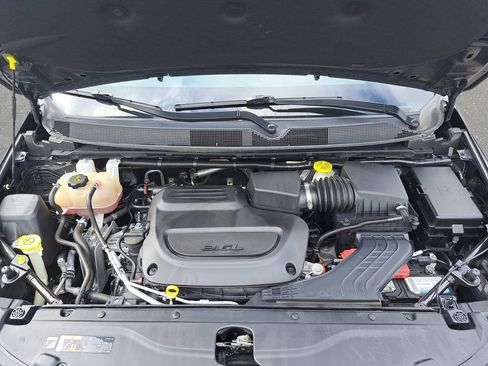 Certified 2023 Chrysler Voyager LX FWD image 31