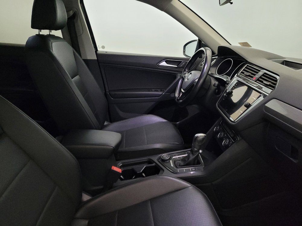 Used 2018 Volkswagen Tiguan SE w/ Panoramic Sunroof Package AWD/4WD image 21