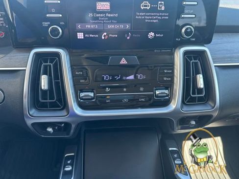 Used 2021 Kia Sorento EX image 15