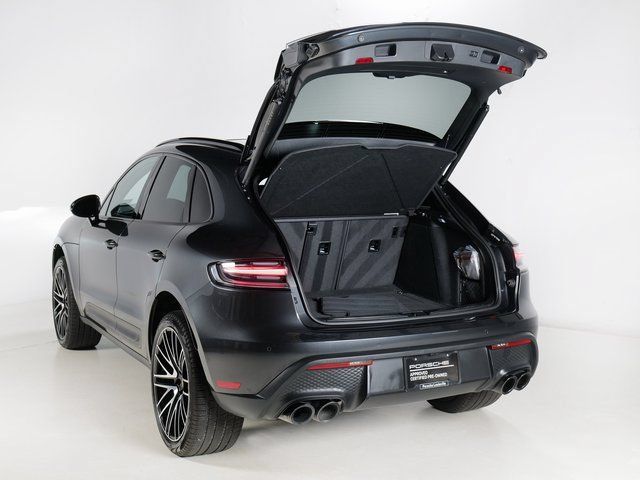 Certified 2026 Porsche Macan AWD/4WD image 34