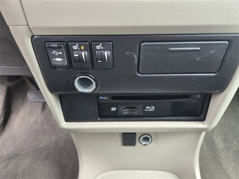 Used 2017 Toyota Sienna XLE image 20