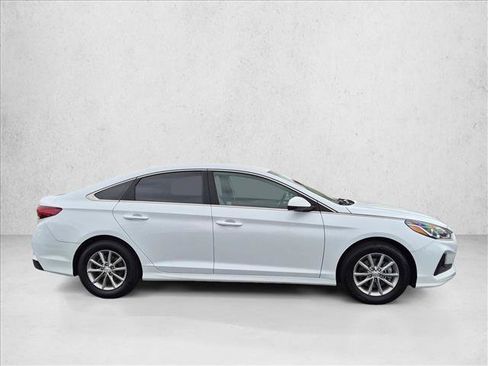 Used 2018 Hyundai Sonata SE FWD image 5