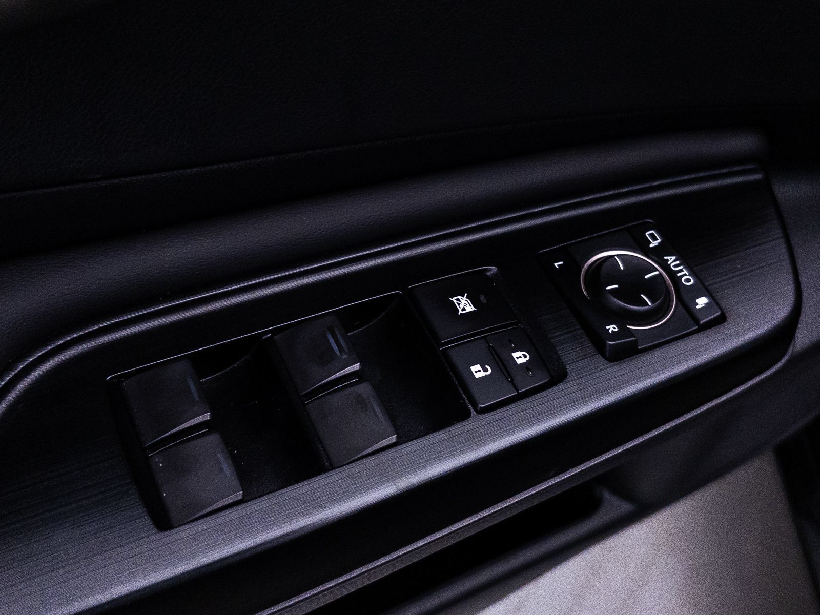 Used 2020 Lexus ES 300h w/ Premium Package FWD image 21