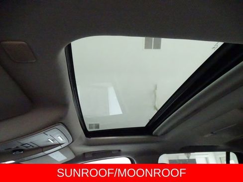 Certified 2019 Chevrolet Tahoe Premier AWD/4WD image 11