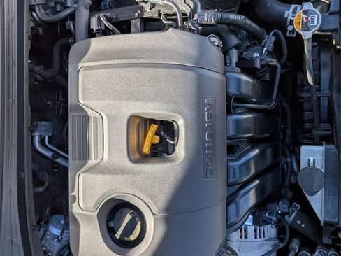 Certified 2022 Kia Forte LXS image 25