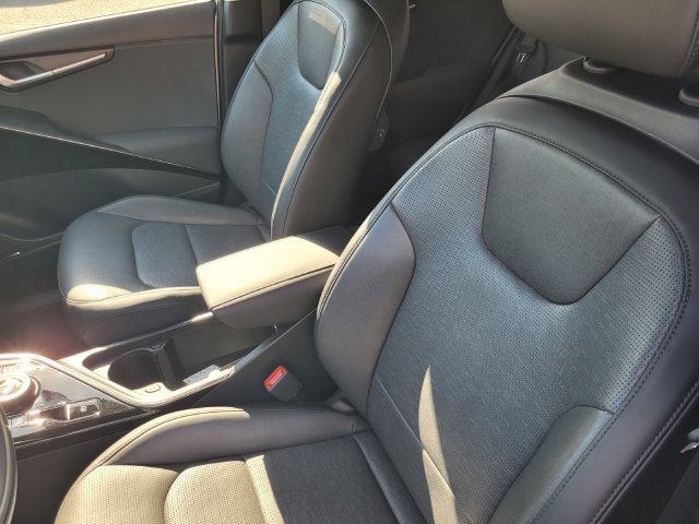 Used 2024 Kia Niro Wave w/ Wave Preserve Package FWD image 11