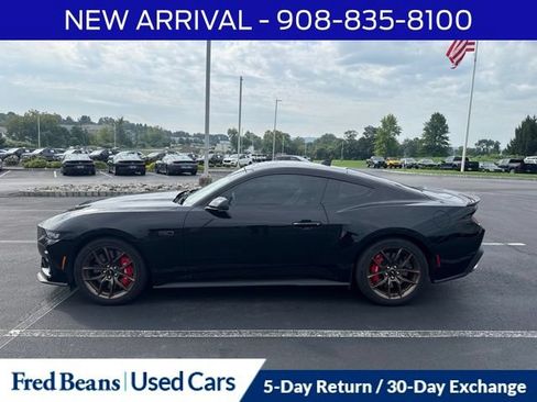 Used 2024 Ford Mustang GT Premium RWD image 4