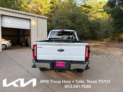 Used 2023 Ford F250 Lariat w/ FX4 Off-Road Package AWD/4WD image 15