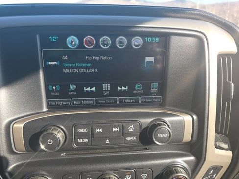 Used 2019 GMC Sierra 2500 Denali w/ Duramax Plus Package image 15