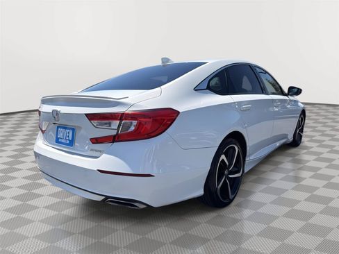Used 2018 Honda Accord Sport image 4