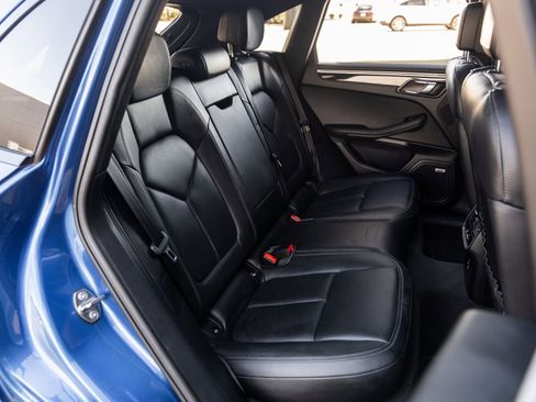 Used 2018 Porsche Macan S image 40